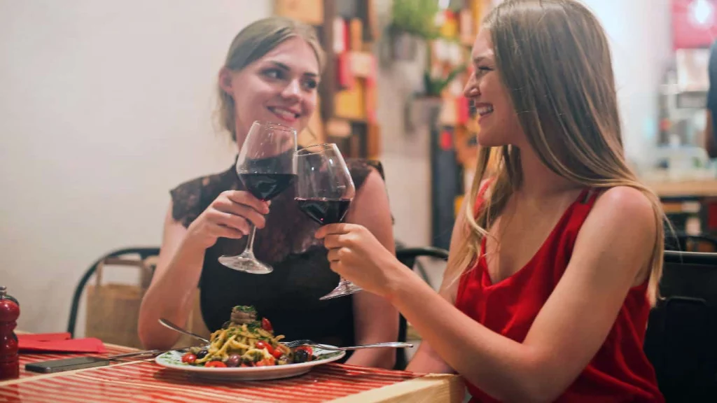 Amazing benefits of eating red dates for women 1 Amazing benefits of eating red dates for women 1