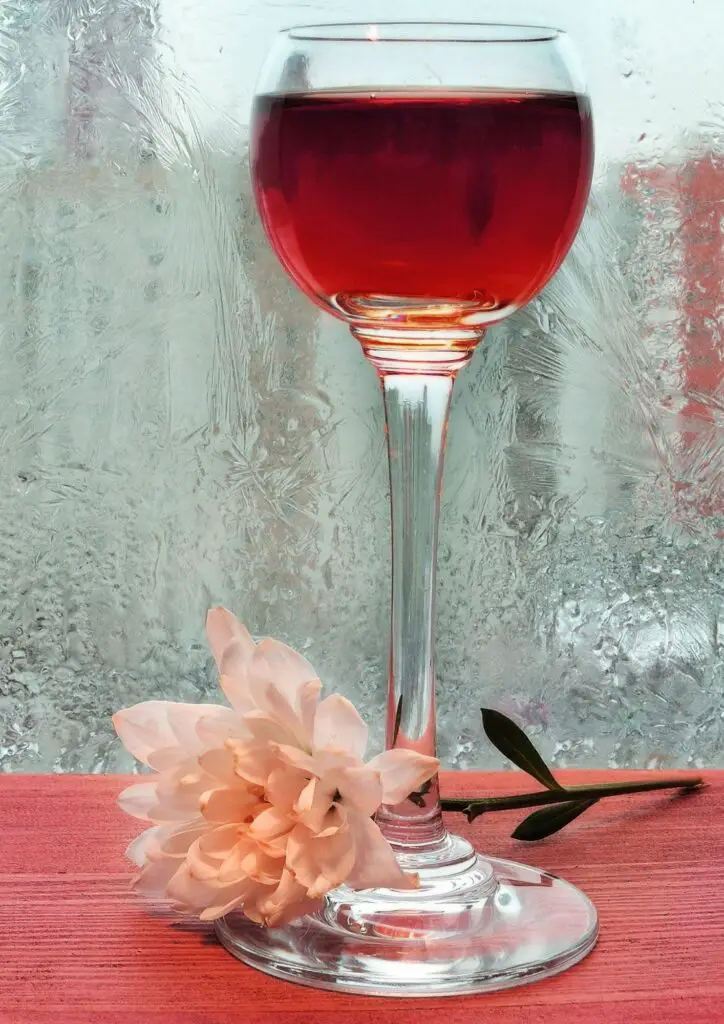 chrysanthemum wine glass