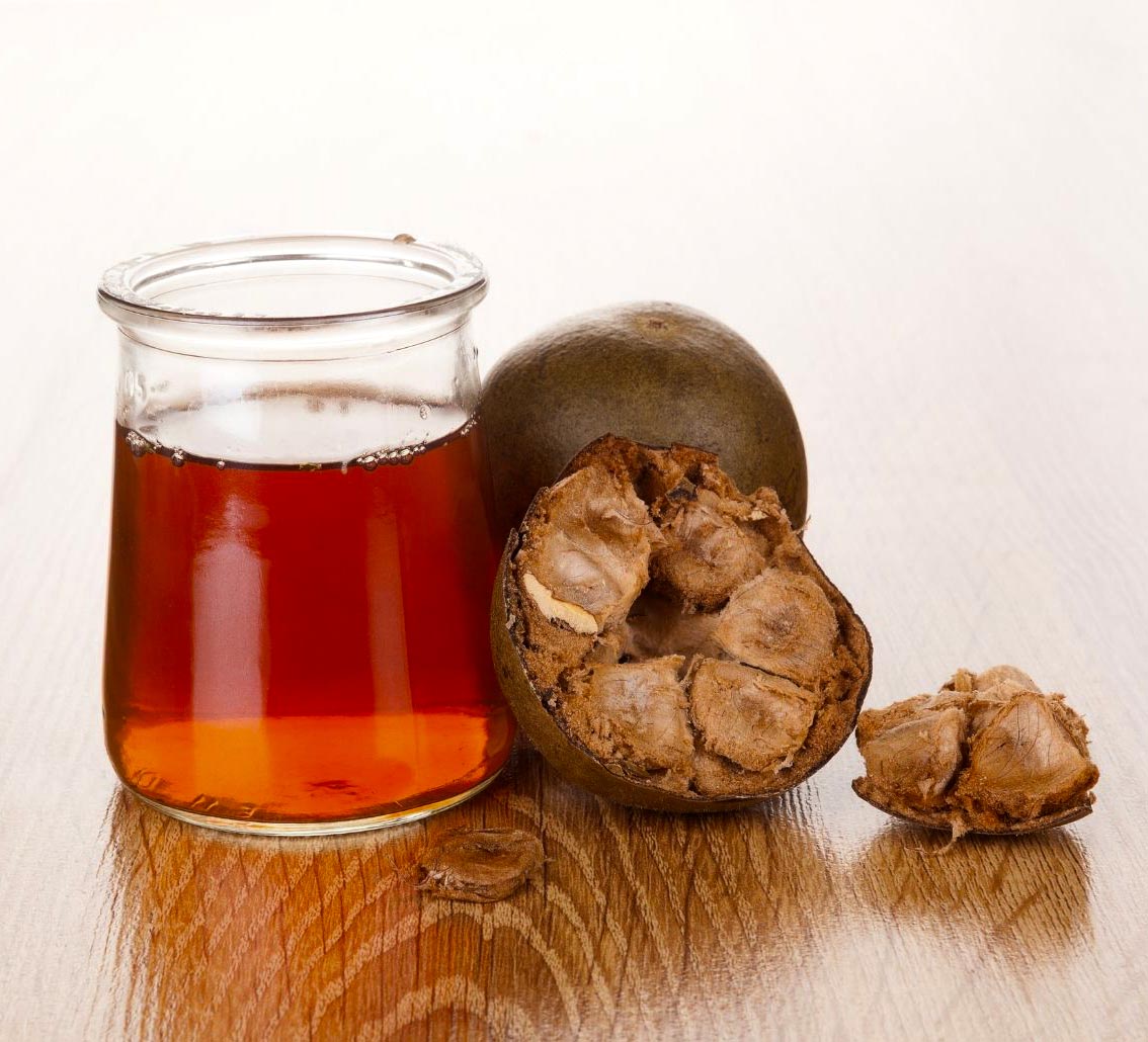 Luo Han Guo tea and fruits